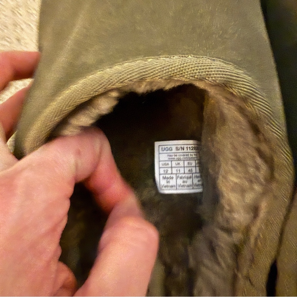 New Uggs Classic Slippers Green | 12 - Picture 4 of 6